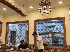 大堂-清真·玛丽亚新疆菜主题餐厅(浙江中路店)