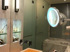 -上海滴水湖皇冠假日酒店