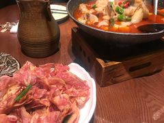 -老滇山寨•云南特色菜•地方菜•民族风情歌舞表演(金碧店)