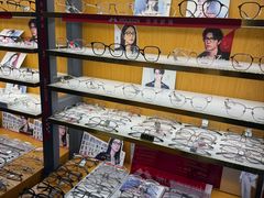 -优医视平价眼镜蔡司依视路折扣工厂店(十里堡店)