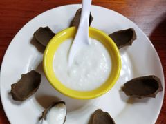 -塔洛藏餐吧(香格里拉古城店)