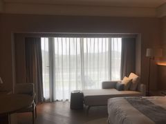 -上海佘山世茂艾美酒店