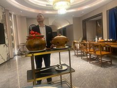 -荣誉海鲜酒楼(海湾店)