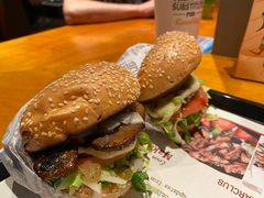 -The Habit Burger Grill 哈比特汉堡(复兴soho店)