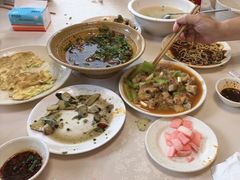 -茅屋大酒店