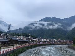 -四川汶川特大地震漩口中学遗址