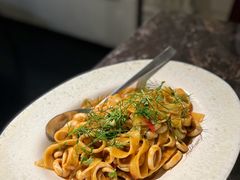 -LESCEDARS Brasserie Bistro香柏树