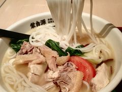 -蒙自源米线大王(东站店)