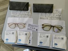 -爱视眸Eyeblling眼镜·依视路·蔡司镜片折扣店(百联南方商城购物中心)