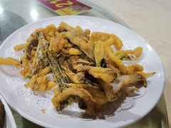 -鲤鱼塘农家山庄