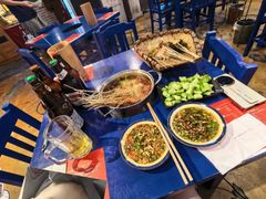 -马路边边串串香形象店(磐石路店)