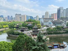 -包整·丝娃娃(甲秀楼景观店)