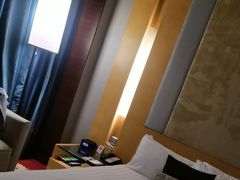 -上海龙之梦万丽酒店