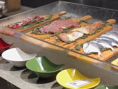 自助取餐区-武汉世茂希尔顿酒店·汇·全日餐厅
