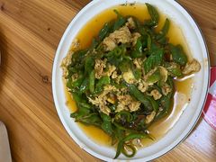 -阿峰饭店·本地土菜馆·农家土鸡煲·一品神仙鸡(报福店)
