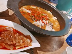 -盛宏鑫·四川鲜鱼馆(一元路店)