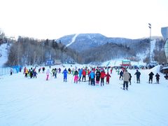 -亚布力新体委滑雪场