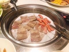-佰烧海鲜烤肉火锅自助(世茂国际广场店)