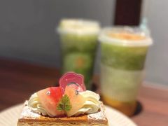 白桃拿破仑酥-KNOTKNOT珞珞·日式甜品(K11店)