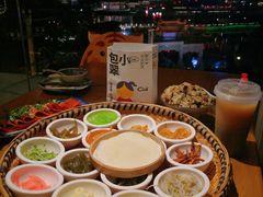 -包整·丝娃娃(一览甲秀楼风景店)