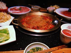 -潮火锅·麻辣牛肉火锅(观音桥方圆·LIVE店)