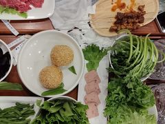 -楼外楼大刀肉传统火锅(西安大路店)