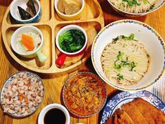 -裕兴记·蟹黄面馆养育巷精选店面馆