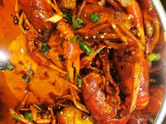 -巴厘龙虾·榜首油焖大虾(音乐学院·沿江酒馆店)