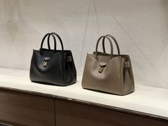 -乐蓬马歇百货公司(Rive Gauche)