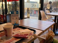 靠窗位-肯德基(闵庄路店)