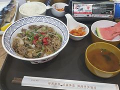 牛肉盖饭定食-和风日本料理(腾飞园店)