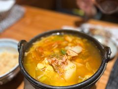 味增泡菜锅-鸟鸣门屋台料理(金帝银泰店)