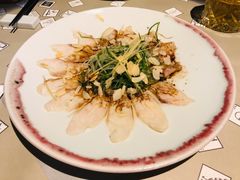 薄切鲜鱼片-穹六人间 people 6(岳阳路店)