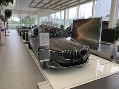 -上海宝信宝马4S店