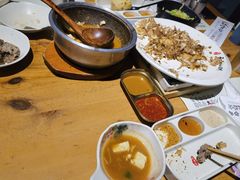 -秋香家韩式炭火烤肉(磐石路店)