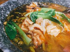 -八月美食小馆(银泰城总店)
