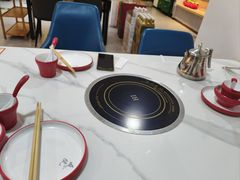 -毛辣果·贵州红酸汤牛肉火锅(西单店)