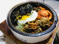 泡菜五花肉拌饭-京尚道韩式美食屋(海甸岛店)