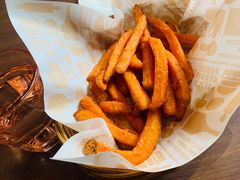 -拉亚汉堡经典餐厅(商城路店)