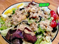 藜麦坚果营养沙拉-米斯特比萨(光华桥凯德MALL天津湾店)