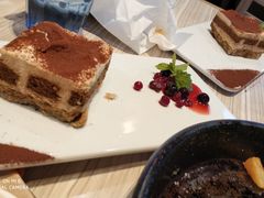 -必胜客(上海新南方商城PH店)