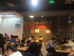 大堂-范贤光鸡公煲(平乐园总店)