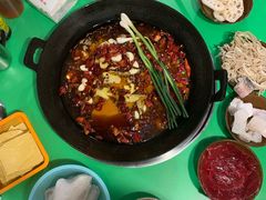 -周幺妹重庆老火锅(银泰城总店)