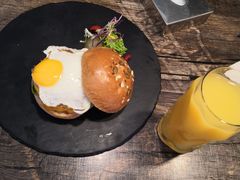 经典芝士汉堡-HIGH FIVE哈福手工汉堡(桂林路店)