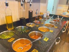 自助调料区-牛鲜胜·潮汕牛肉自助火锅(番禺市桥店)