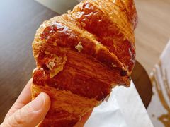 牛角包-Salon de The de Joel Robuchon(外滩18号店)
