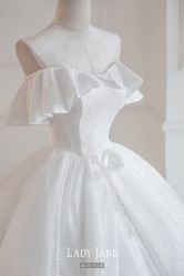 -Lady  Jane高端婚纱礼服馆