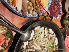 -周小明火锅(黑金冠社区店)