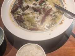 -鱼亨小鲜酸菜鱼(大信店)