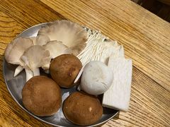 菌菇拼盘-姜虎东白丁烤肉(虹桥天地店)